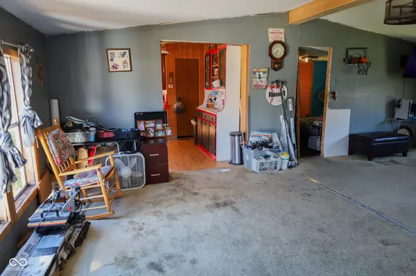 2428 S J ST, Elwood, IN 46036