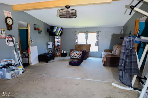 2428 S J ST, Elwood, IN 46036