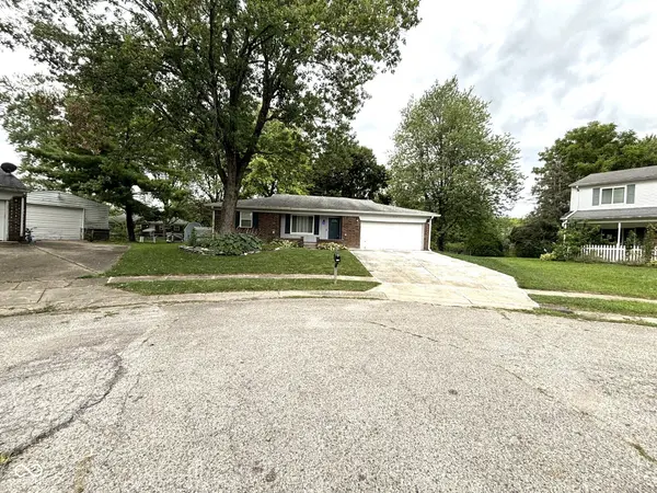 11214 Moores CIR, Indianapolis, IN 46229