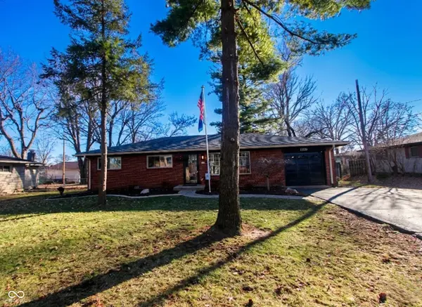 1119 E Cragmont DR, Indianapolis, IN 46227
