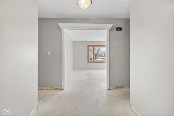 730 Colonial WAY, Greenwood, IN 46142