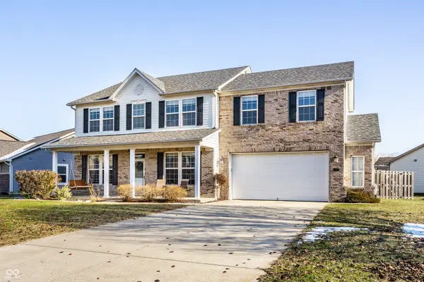 6127 N Woods Edge DR, Mccordsville, IN 46055