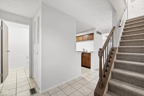 10186 Dedham DR, Indianapolis, IN 46229