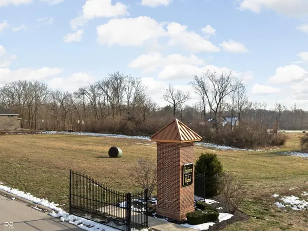 2011 Knightsbridge RD, Danville, IN 46122