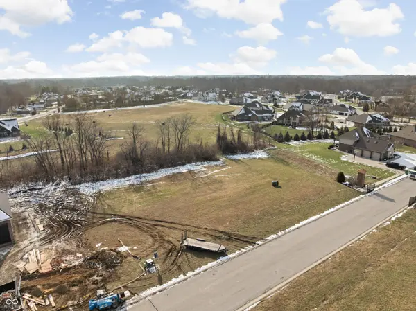 2011 Knightsbridge RD, Danville, IN 46122