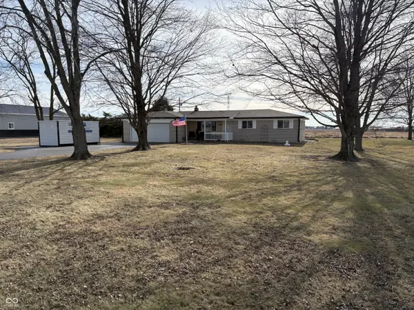 657 W Brookville RD, Fountaintown, IN 46130
