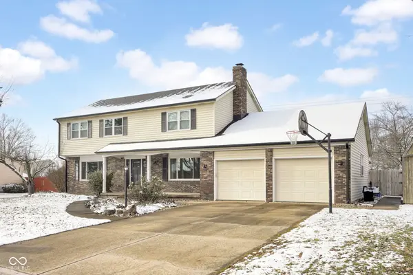595 Camelot DR, Seymour, IN 47274