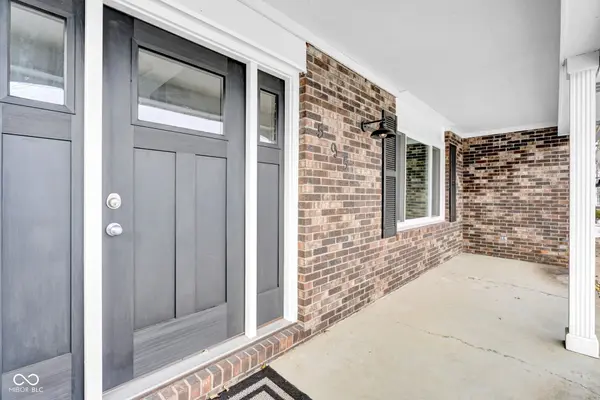595 Camelot DR, Seymour, IN 47274