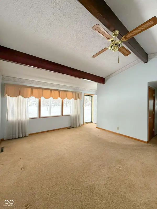 3076 Davis DR, Indianapolis, IN 46221