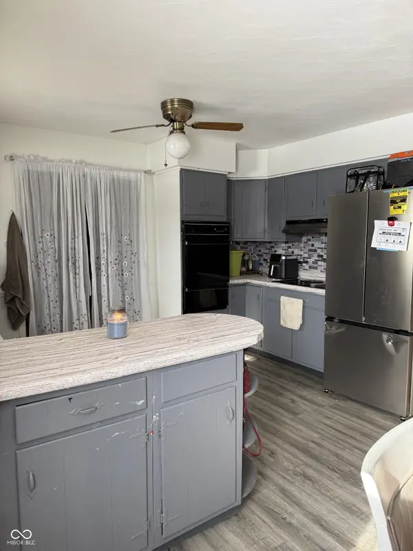 2305 Radcliffe AVE, Indianapolis, IN 46227