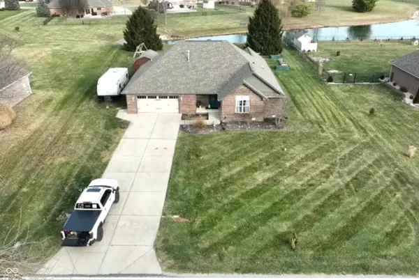 5624 W Stinemyer RD,  New Palestine,  IN 46163
