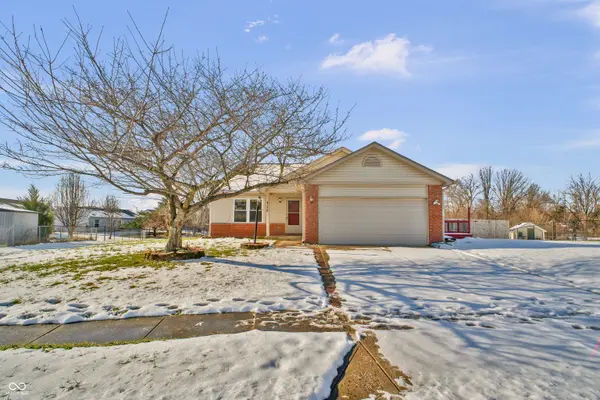 4156 Magnolia DR, Franklin, IN 46131