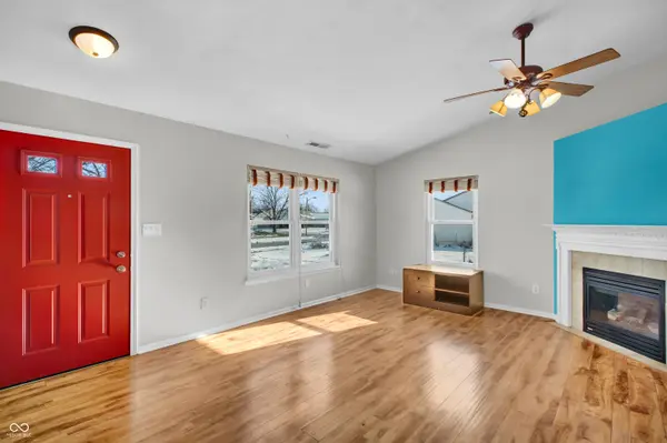 4156 Magnolia DR, Franklin, IN 46131