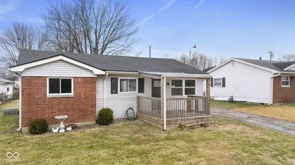 1920 Vienna RD, Charlestown, IN 47111