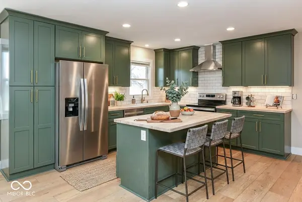10640 Penn DR, Carmel, IN 46280