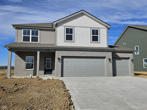 2600 Kingman DR, Whitestown, IN 46075