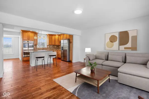 10757 Independence WAY, Carmel, IN 46032