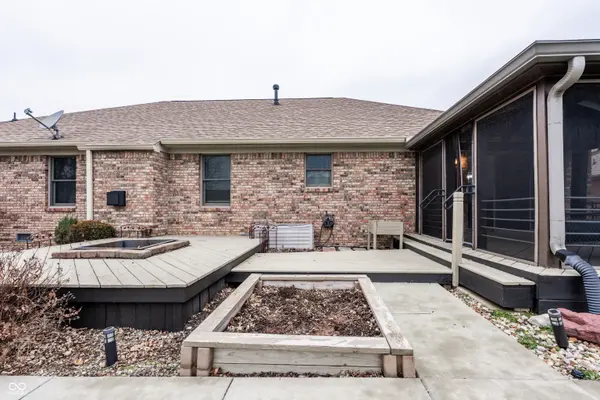 6475 Fieldstream DR, Avon, IN 46123