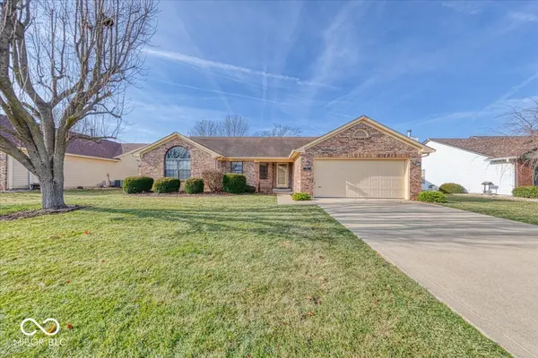 974 Ellington CIR,  Greenwood,  IN 46143