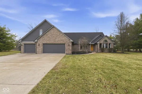 1171 Waterford DR, Avon, IN 46123