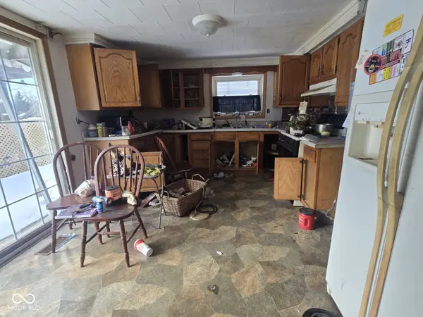 903 S Sallust ST, Jasonville, IN 47438