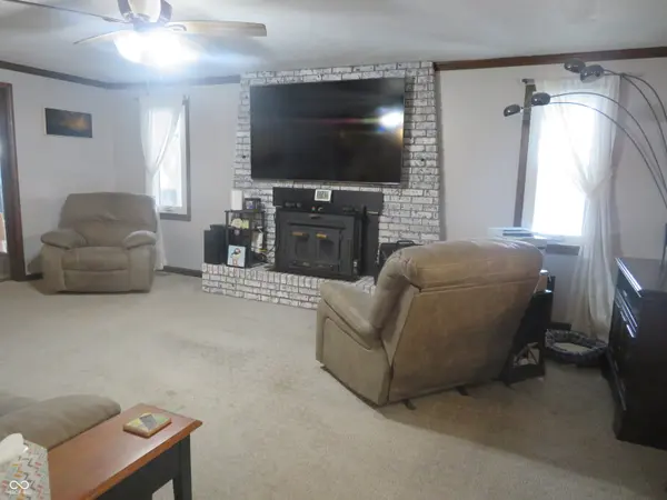 5697 N Olivia DR, Alexandria, IN 46001