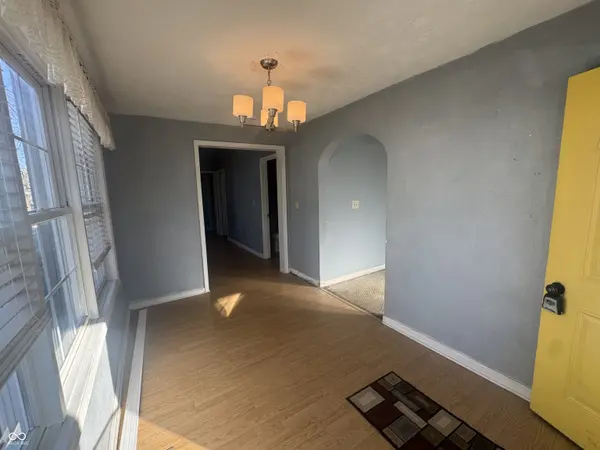 320 E 6th ST, Rushville, IN 46173