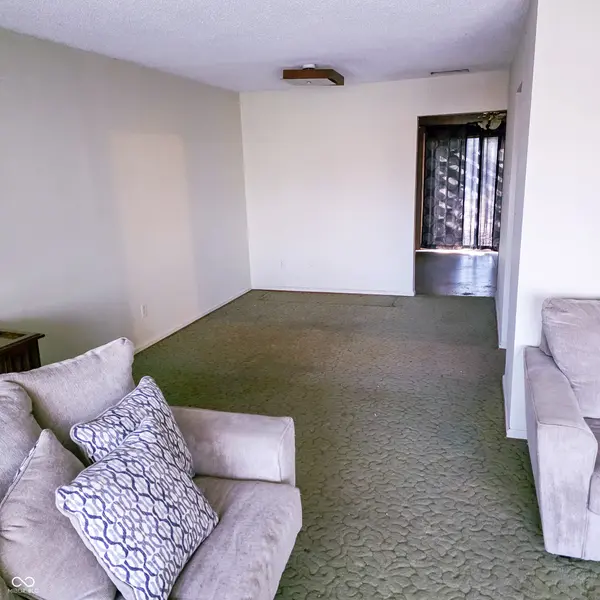 8527 Skyway DR, Indianapolis, IN 46219