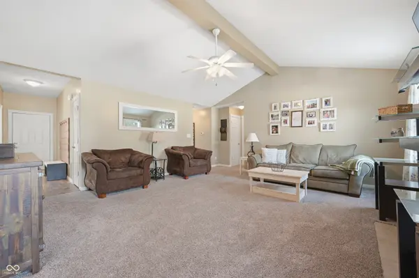 2510 Oak DR, Clayton, IN 46118