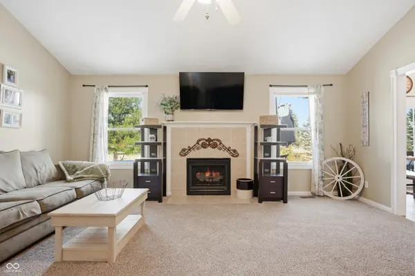 2510 Oak DR, Clayton, IN 46118