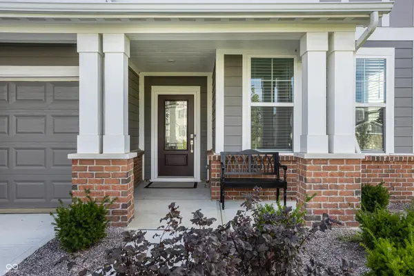 3809 Morgan LN, Zionsville, IN 46077