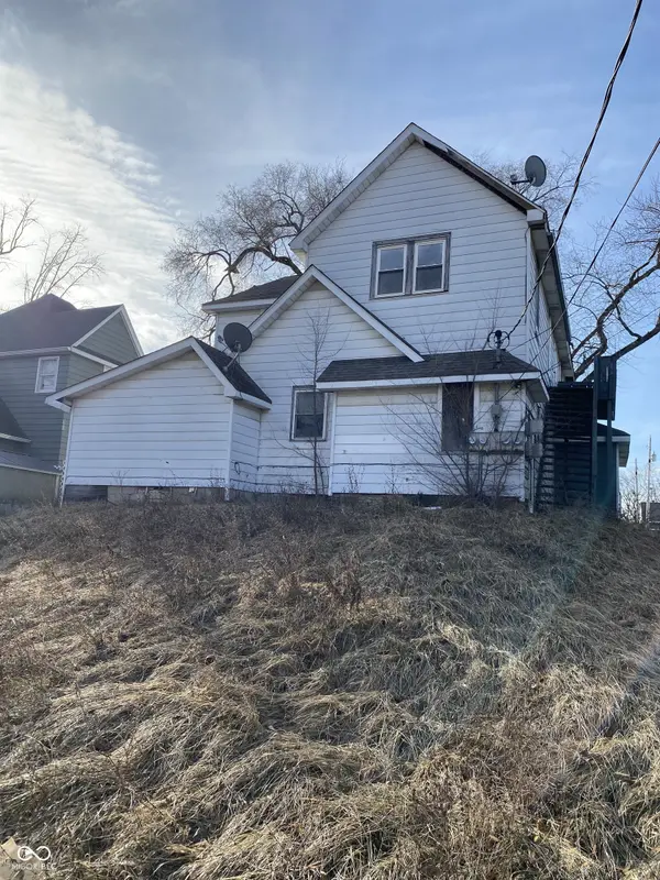 305 N Walnut ST, Alexandria, IN 46001