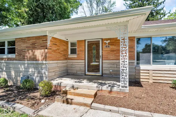 1818 Kessler Blvd W DR, Indianapolis, IN 46228