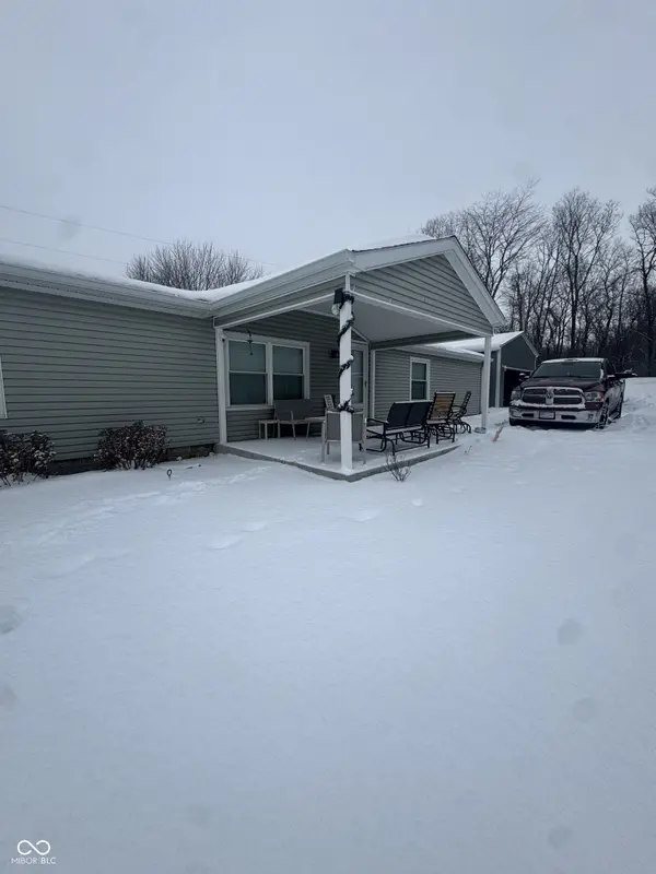 9391 S Mill RD, Knightstown, IN 46148