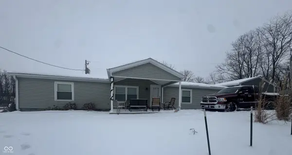 9391 S Mill RD, Knightstown, IN 46148