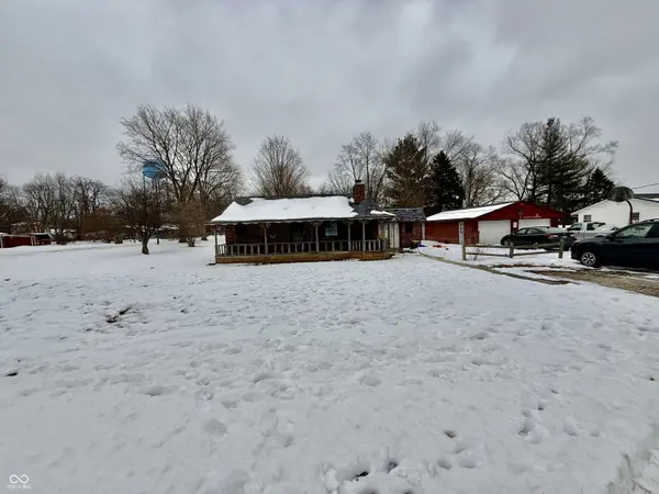 404 S 8th ST, Cayuga, IN 47928