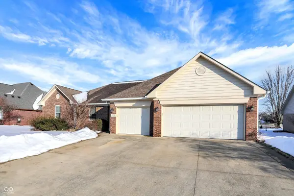 6670 Woodcrest DR, Avon, IN 46123