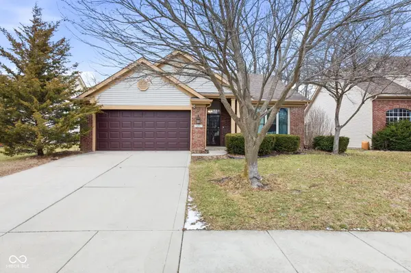 596 Burr Oak DR, Carmel, IN 46032