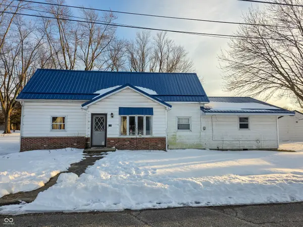 306 W Hubert ST, Oaktown, IN 47561