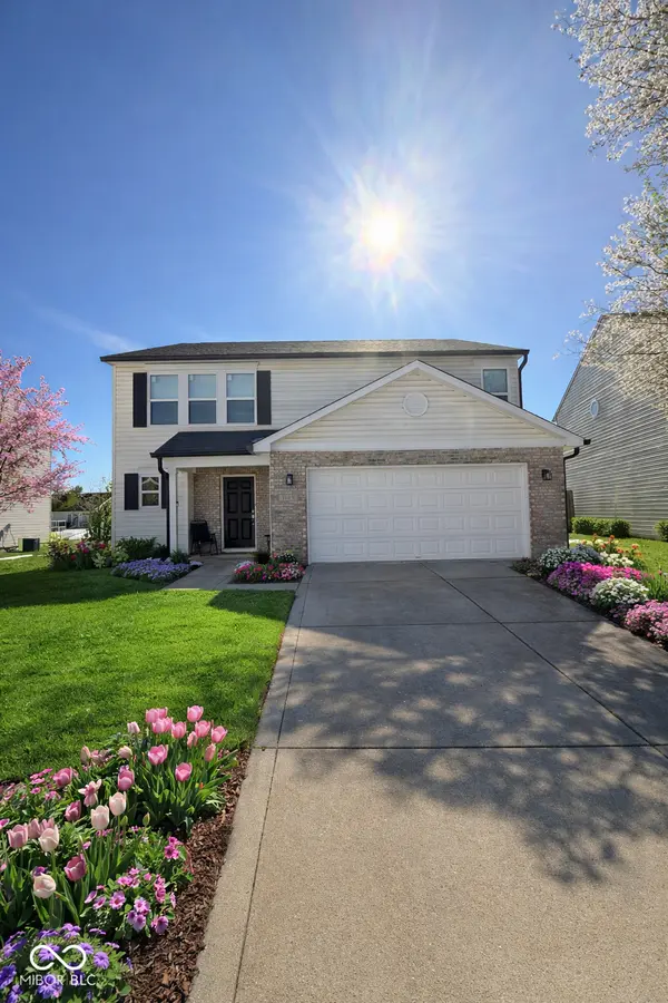 9665 Gull Lake DR, Indianapolis, IN 46239