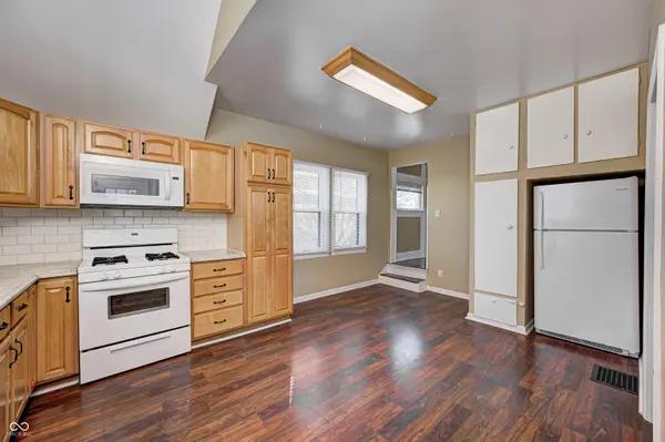 1106 N Kealing AVE, Indianapolis, IN 46201