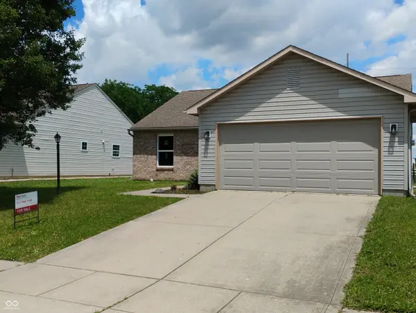 9714 Treyburn Lakes DR, Indianapolis, IN 46239