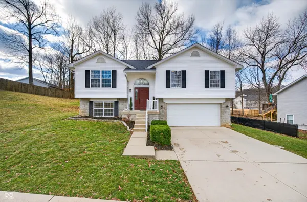 638 E Ironsides DR, Ellettsville, IN 47429