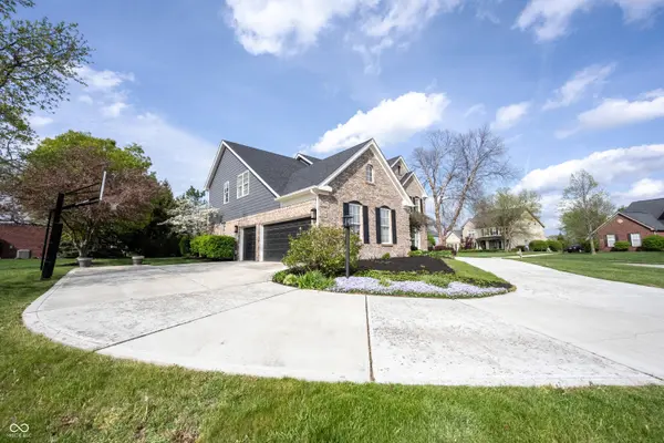 10456 Stonegate DR, Fishers, IN 46040