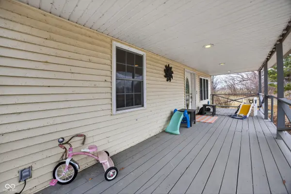 6783 S State Road 59, Sandborn, IN 47578