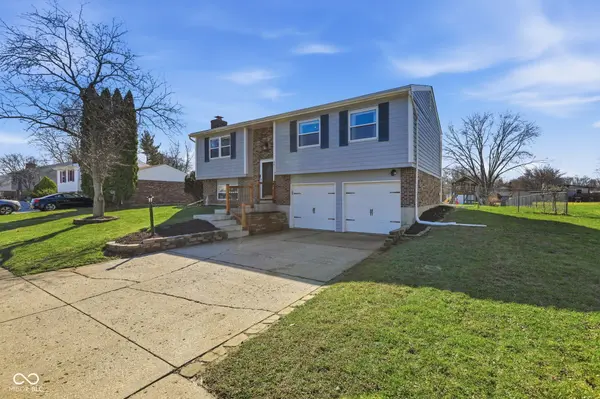 3911 Mistletoe DR, Indianapolis, IN 46237
