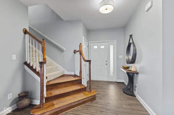 10630 N Rolling Valley DR, Mooresville, IN 46158