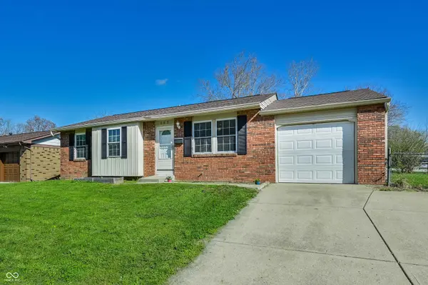 502 Dangerfield DR, Beech Grove, IN 46107