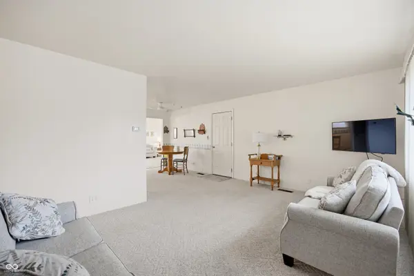 1411 N Woodward ST, Lapel, IN 46051