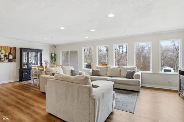 938 Elmwood CIR, Noblesville, IN 46062